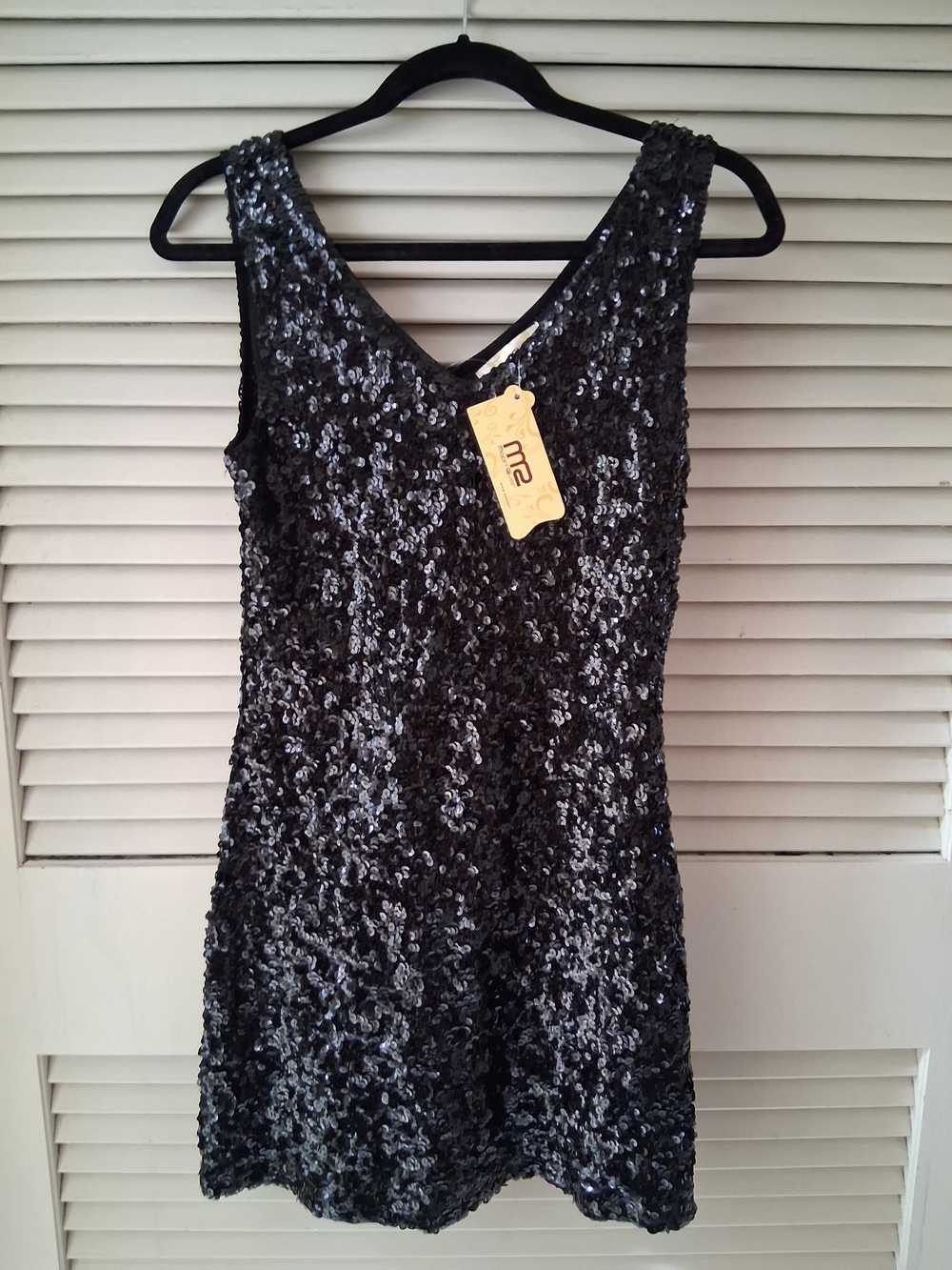 Black Sequin V-Neck Party Dress